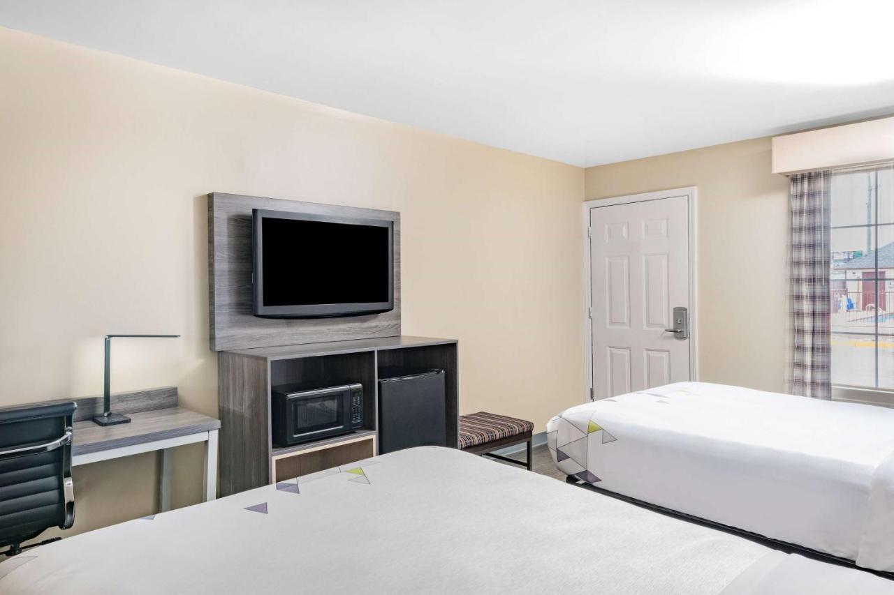Baymont By Wyndham Commerce Ga Near Tanger Outlets Mall מראה חיצוני תמונה
